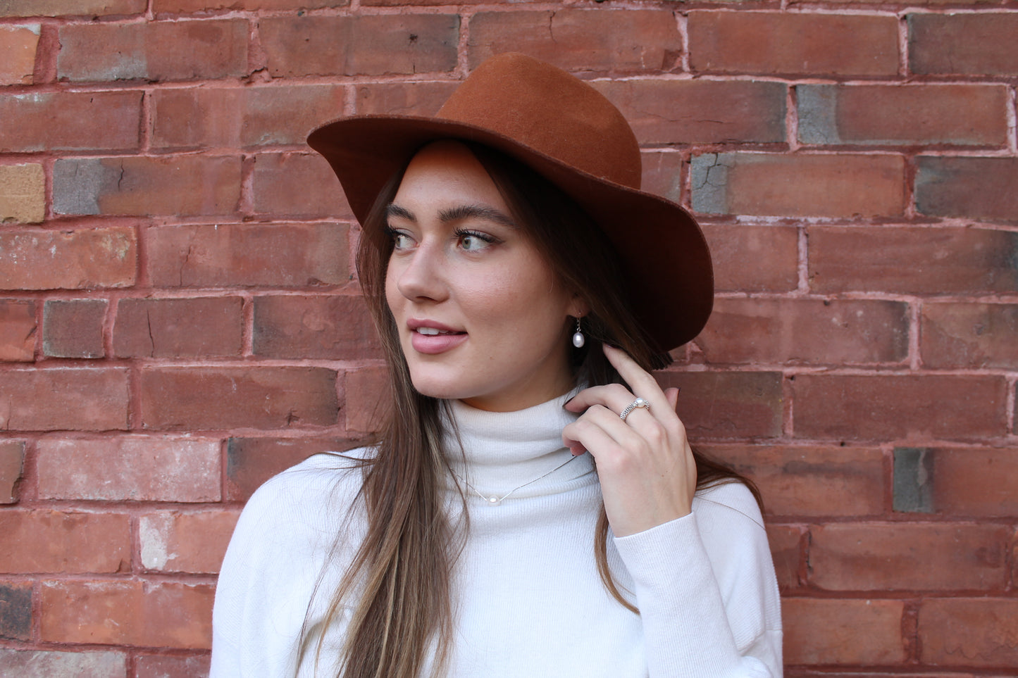 Dignity Earrings - White