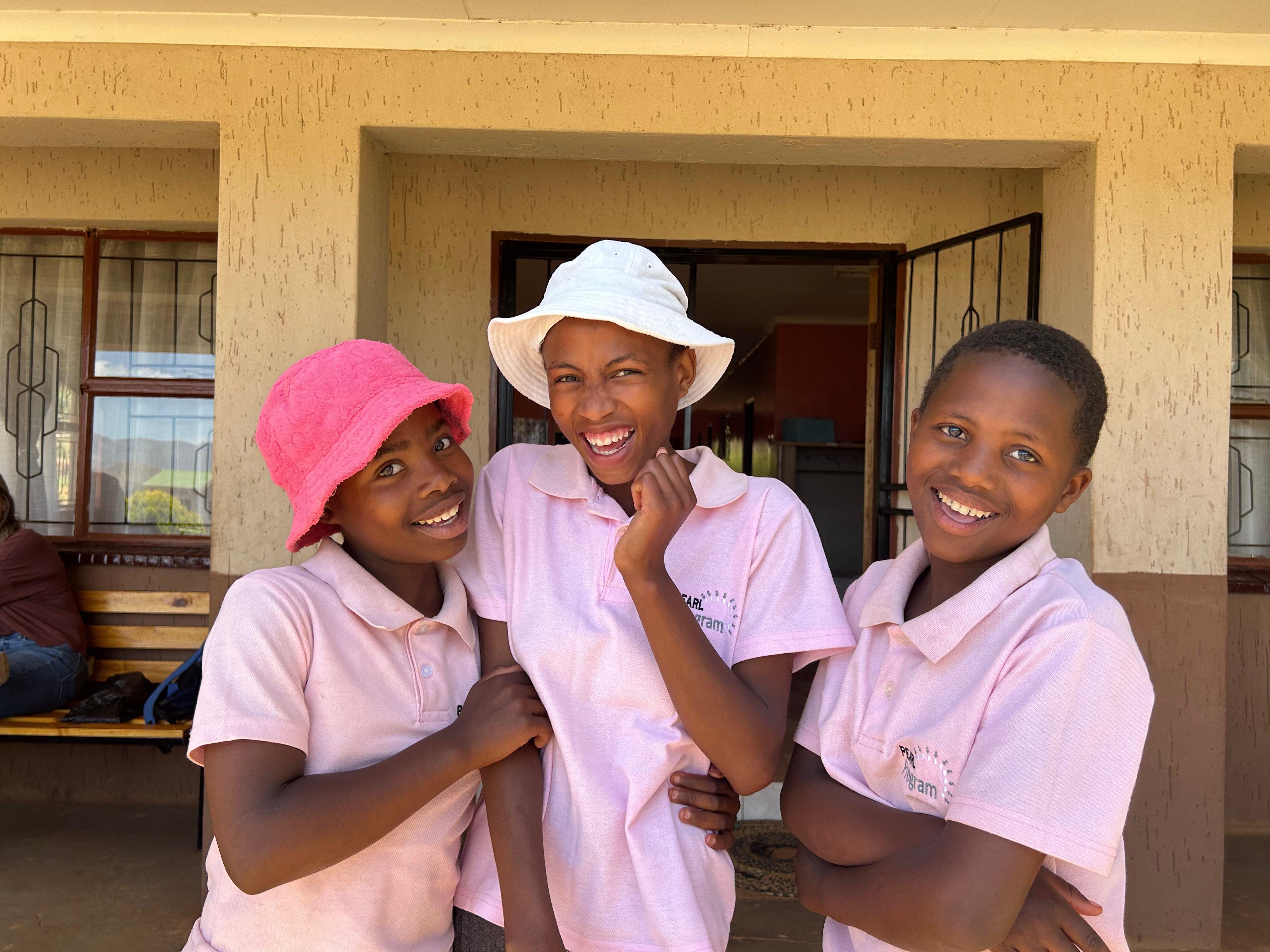 Pearls Program Meet the 2024 Pearl Program graduates! – Pearls4Girls