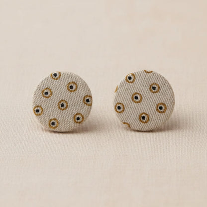 Cream Seshoeshoe Stud Earrings - Pearls4Girls
