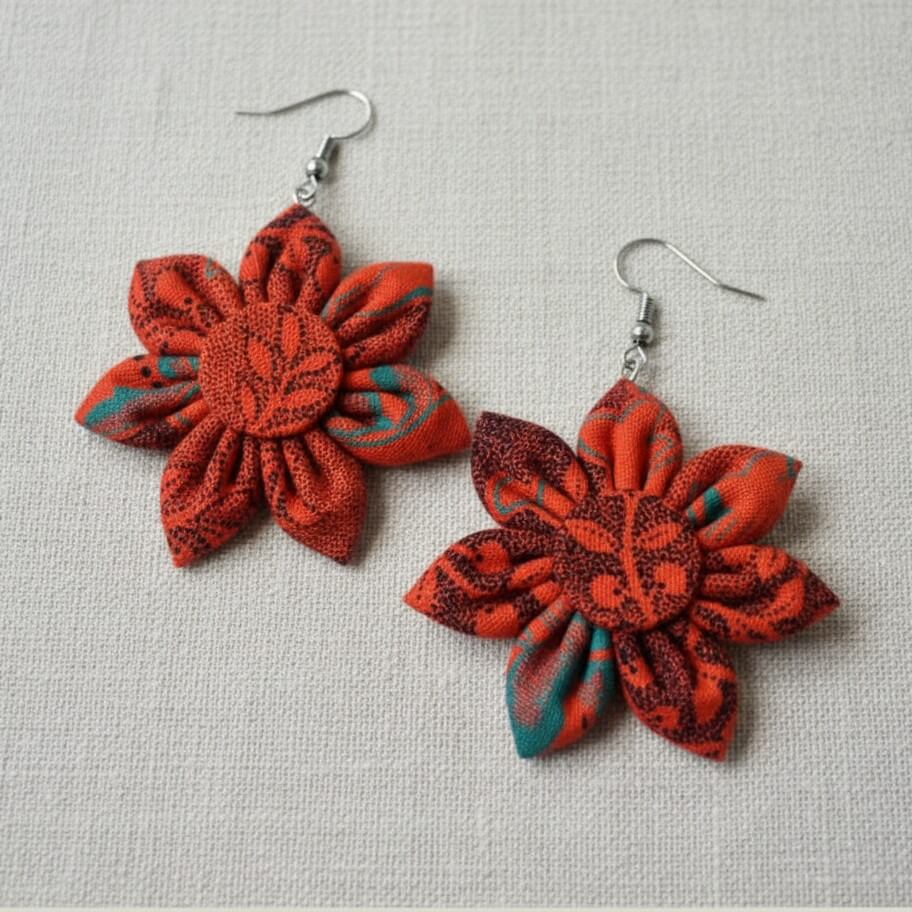 Red and Green Seshoeshoe Flower Earrings - Pearls4Girls