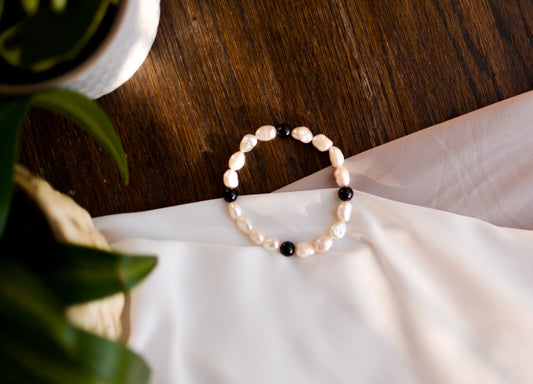 White Baroque Pearl and Onyx Bracelet - Pearls4Girls